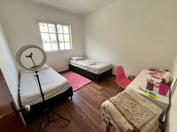 Imagem Vendo esta excelente cobertura Nova Friburgo. Centro do bairro Cônego.