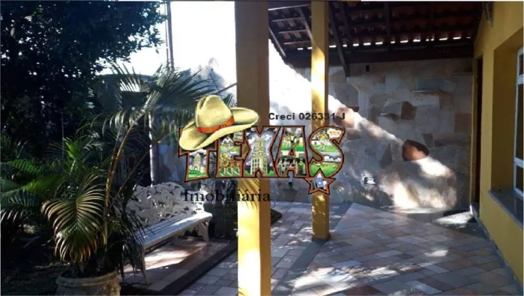 Imagem LINDA CASA COM PISCINA NO GAIVOTA PARA VENDA
