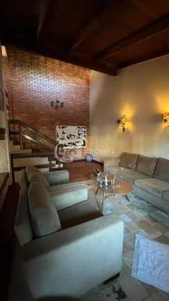 Imagem Imperdível oportunidade! Casa à venda em Campo Grande-MS, Chácara Cachoeira: 4 quartos, 1 suíte, 5 salas, 2 banheiros, 10 vagas de garagem, 340m².
