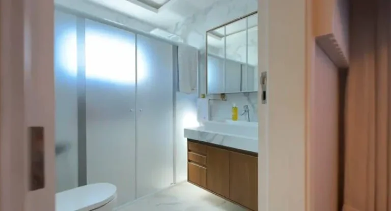Imagem Casa Sobrado, 3 Dormitórios ( 1 Suíte), 4 Vagas, Terras do Vale - Caçapava.