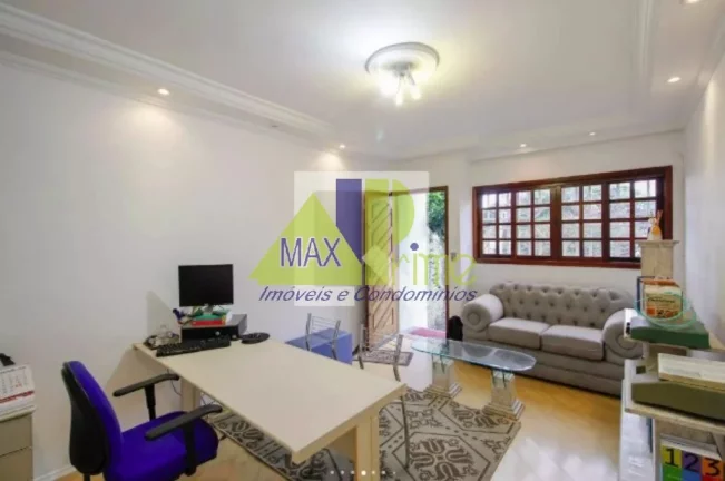 Imagem Oportunidade única: Casa espetacular para alugar no coração da cidade! 3 quartos amplos, churrasqueira, 5 vagas de garagem