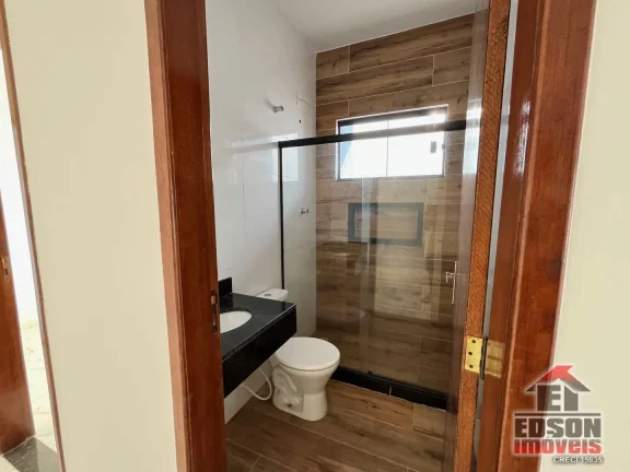Imagem Casa 2 Quartos, sendo 1 Suíte, Piscina, em Itaipuaçu