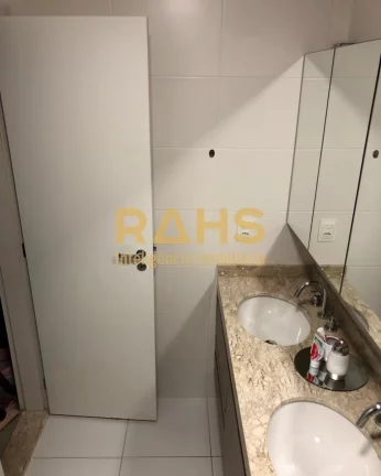 Imagem Ótimo apartamento localizado no Centro de Joinville, próximo ao Batalhão e ao Shopping Mueller. C...