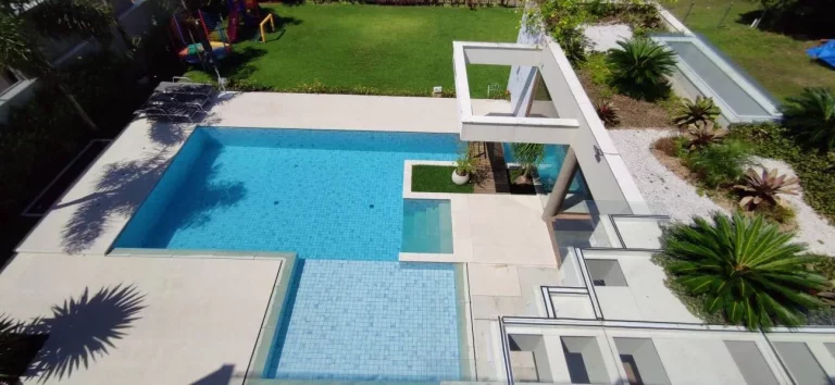 Imagem Casa à venda módulo 12 com vista para campo de golf.