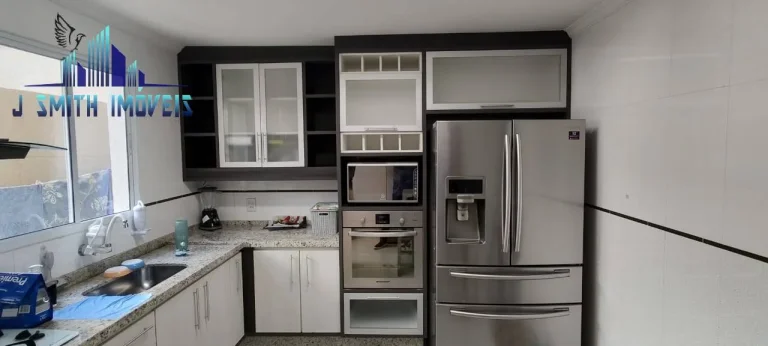 Imagem CASA MOBILIADA, PRONTA PRA MORAR, 3 DORMS (1 SUÍTE). VENDA PORTEIRA FECHADA