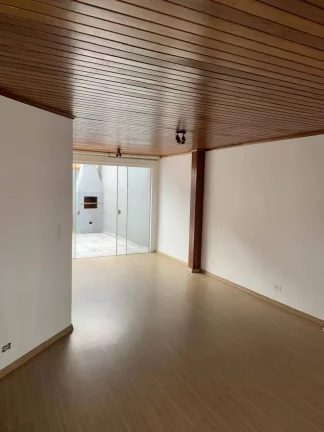 Imagem Sobrado no Boqueirão - Frente para Rua - R$530 mil