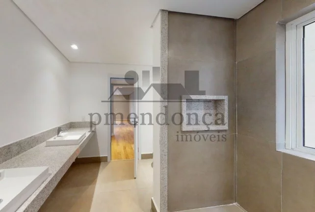 Imagem Apartamento reformado, com 295 m2 3 dormts, 1 suite, 1 vaga ao lado shopping