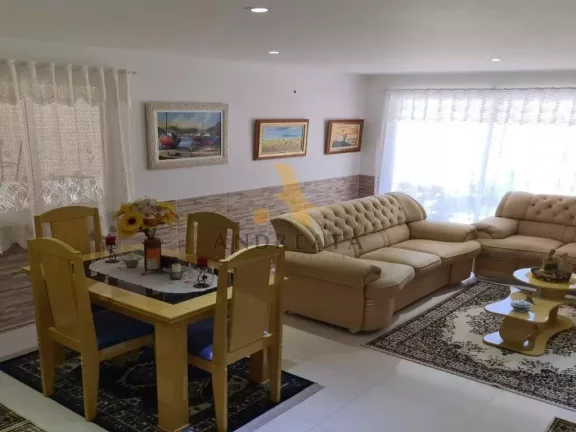 Imagem linda casa em Vargem PEQUENA