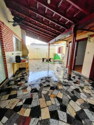 Imagem Casa Comercial para Venda em Limeira, Jardim Vista Alegre, 2 dormitórios, 3 banheiros, 2 vagas