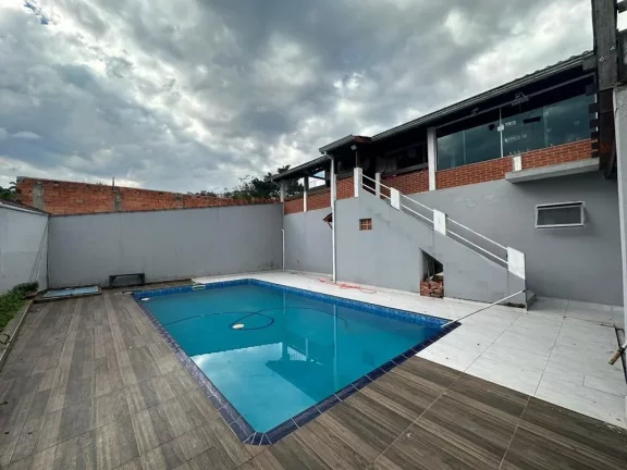 Imagem Sobrado com 3 dormitórios à venda, 215 m² por R$ 490.000,00 - Clube dos Oficiais - Suzano/SP