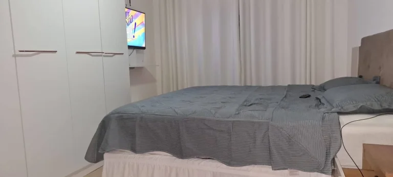 Imagem Sobrado Vila Monumento - 250M², 3 Dorms, 2 Vagas, Quintal.