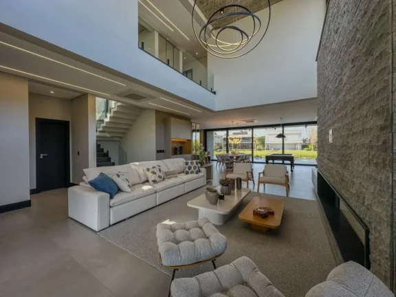 Imagem Casa em Condominio 5 Dormitórios - Bairro --