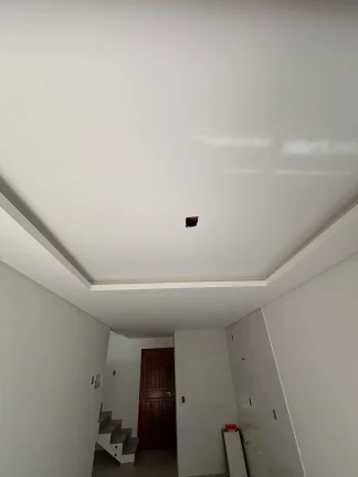 Imagem Casa com 2 dormitórios sendo 2 suítes e 1 vaga de garagem em São José/SC