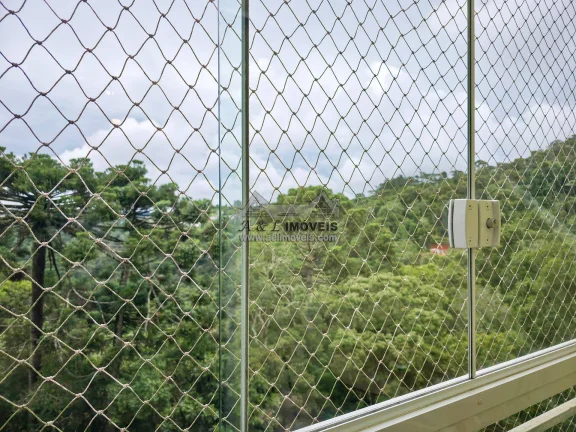 Imagem Duplex em Campos do Jordão com lareira e vista para o vale