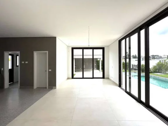 Imagem Cond. Alphaville Granja Vianna - Zero Km! 4 suíte, piscina, gourmet!