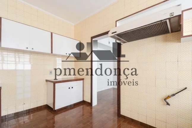 Imagem Apartamento na Rua Rio de Janeiro com 276 m², 4 quartos e 2 vagas em Higienópolis.