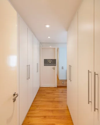 Imagem APARTAMENTO 133,00 M ÁREA ÚTIL 3 QUARTOS SENDO 1 SUÍTE SALA 3 AMBIENTES LAVABO PORCELANATO VARANDA GOURMET VISTA 2 VAGAS GARAGEM DEPÓSITO MERCADINHO