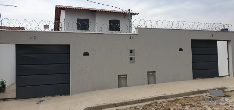 CASA RESIDENCIAL em ESMERALDAS - MG, MELO VIANA