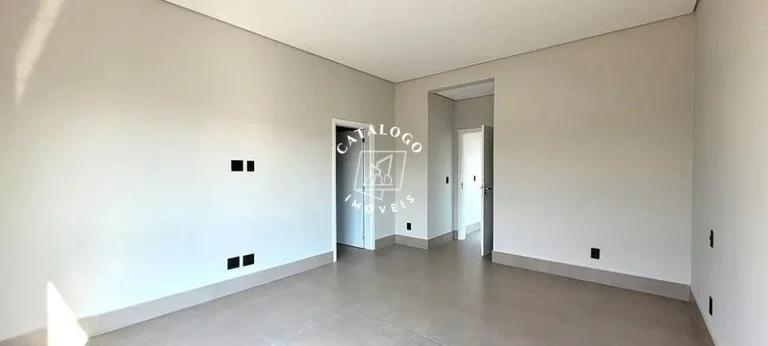 Imagem Casa em Condomínio a Venda no bairro Residencial e Empresarial Alphaville - Ribeirão Preto, SP
