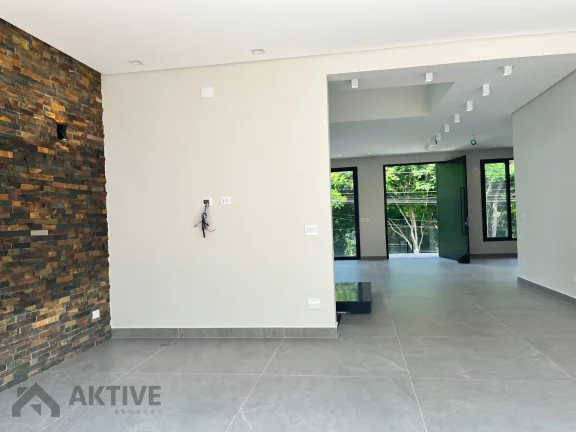 Imagem Casa de Condomínio em Alphaville - Santana de Parnaíba, SP
