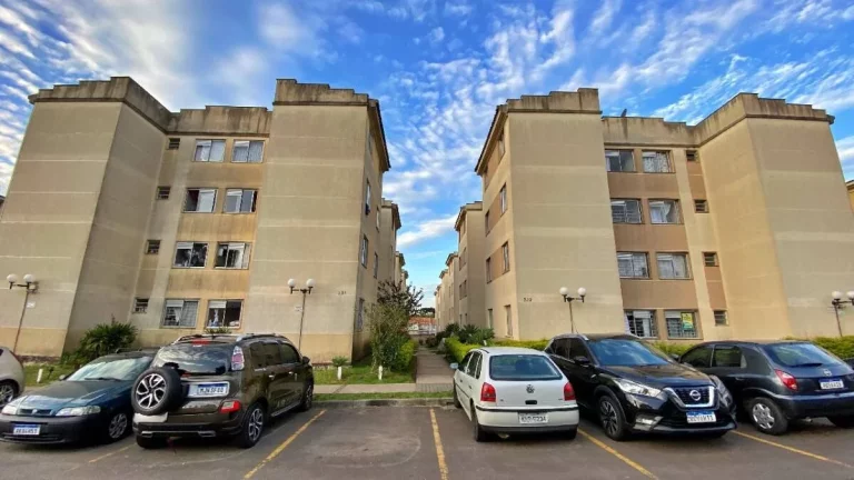 Imagem Apartamento Com 2 Quartos No Ganchinho - R$181 mil