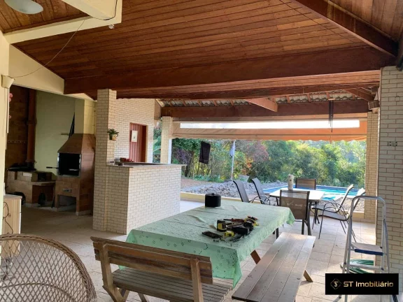 Imagem Oportunidade de Chácara com 1583m² em Mairiporã Condomínio Fechado!