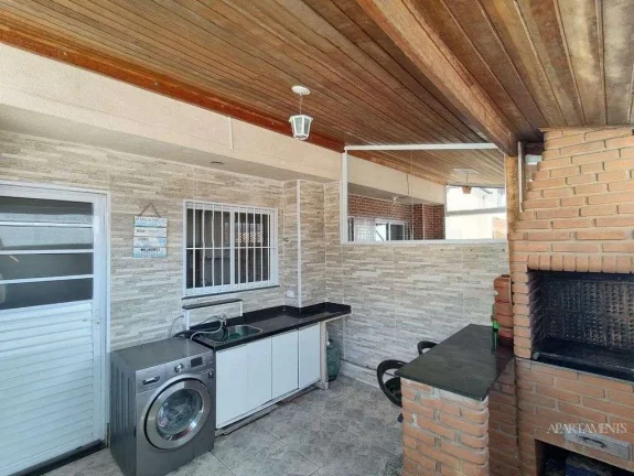 Imagem Lindo Sobrado em condomínio de 02 Dormitórios com cozinha planejada - Mobiliada!