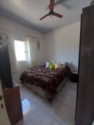 Imagem Casa à venda, 300 m² por R$ 180.000,00 - Jardim Veneza - Peruíbe/SP