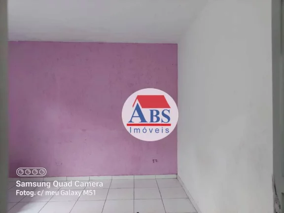 Imagem casa com duas lojas e uma edícula