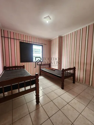 Imagem Apartamento Semi mobiliado com 2 Dormitórios no bairro Guilhermina - Praia Grande