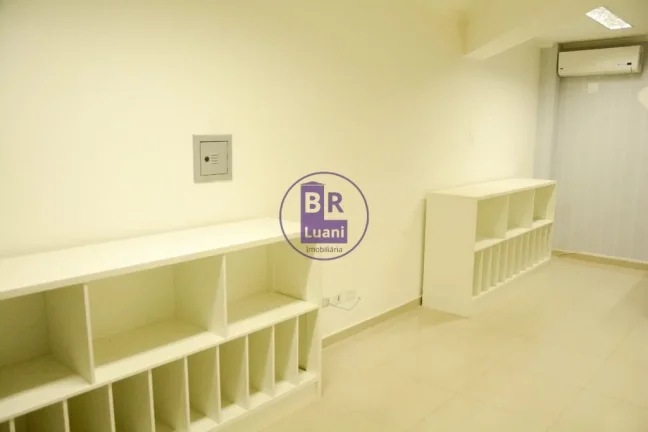 Imagem Sala á venda no Complexo Oscar Fungart