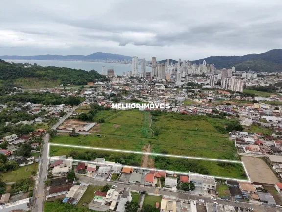 Imagem Terreno em Meia Praia, Itapema/SC
