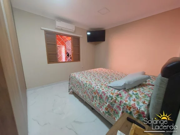 Imagem Casa de Esquina Residencial ou Comercial - Localização Privilegiada - Permite Financiamento