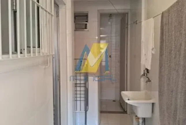 Imagem Sobrado com 3 Dormitórios, Suíte e 2 Vagas - Excelente Oportunidade