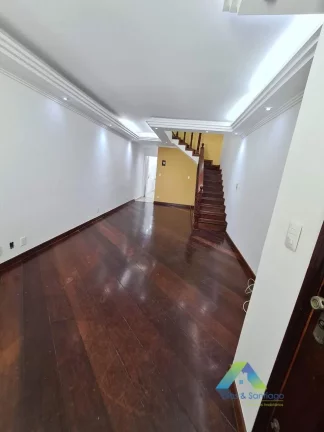Imagem Sobrado com 3 suítes e 4 vagas em Vila Pires, Santo André/SP !!