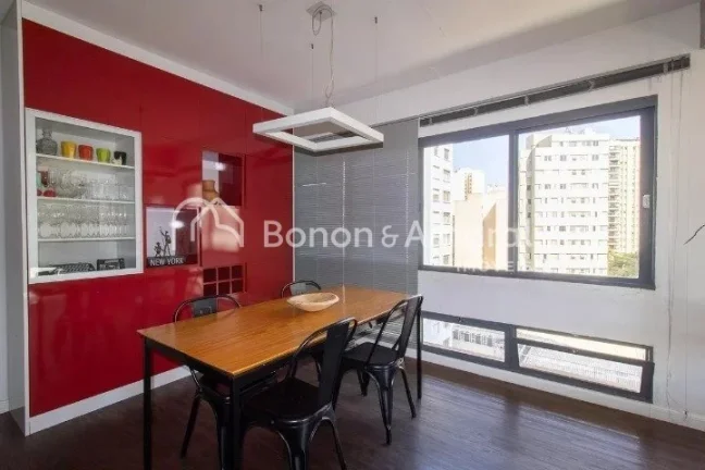 Imagem Apartamento mobiliado, com excelente iluminação natural e em localização privilegiada no Cambuí...