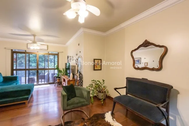 Imagem Situado no coração do Cambuí, um dos bairros mais desejados de Campinas, este apartamento oferece...
