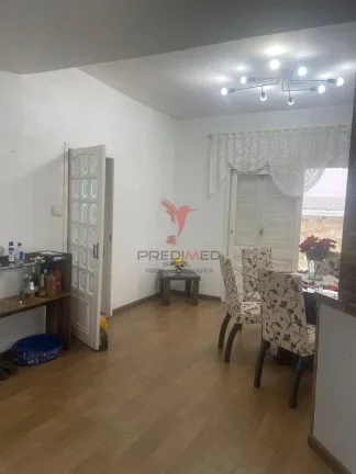 Imagem CASA A UMA QUADRA DA DOM JOAQUIM, pronta para moradia, toda reformada, é só se mudar