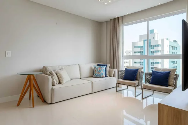 Imagem Apartamento com localização privilegiada! 2 suítes e 1 vaga dupla no Centro de Balneário Camboriú