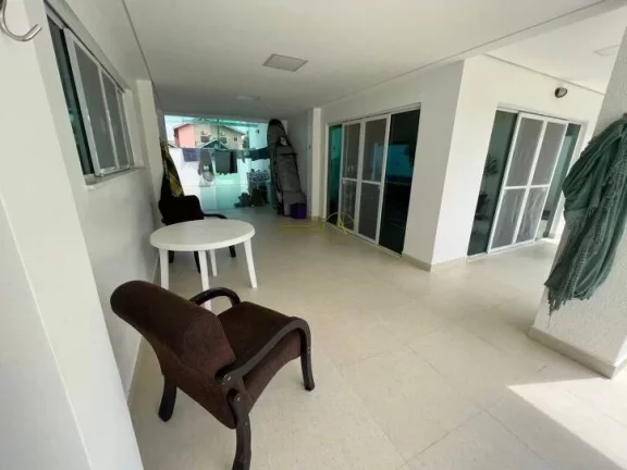 Imagem Triplex luxuoso de alto padrão Condomínio Bougainville I - Peruíbe/SP