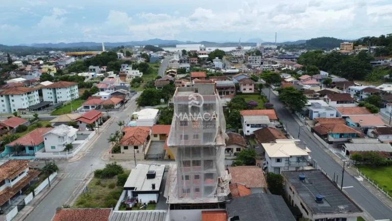 Imagem Apartamento 1 suíte + 2 quartos na Praia Central de Barra Velha