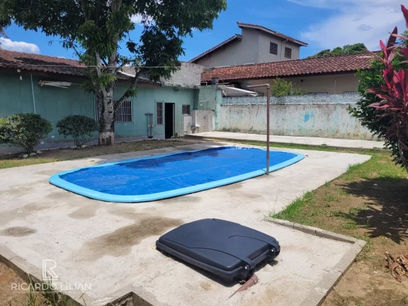 Imagem Casa de esquina em Caragua com 3 dormitorios e piscina a venda.