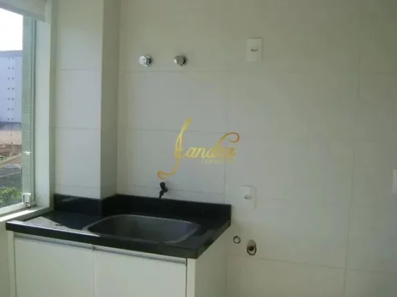 Imagem Apartamento seminovo 3 dormitórios SEMI MOBILADO