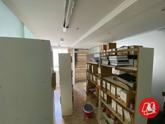 Imagem Conjunto de 110m² em rua de grande fluxo