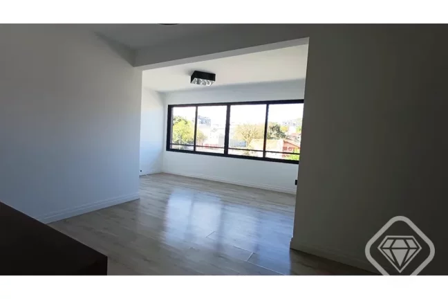 Imagem Apartamento desocupado e ensolarado com orientação leste e norte, oferecendo 64 metros quadrados d...