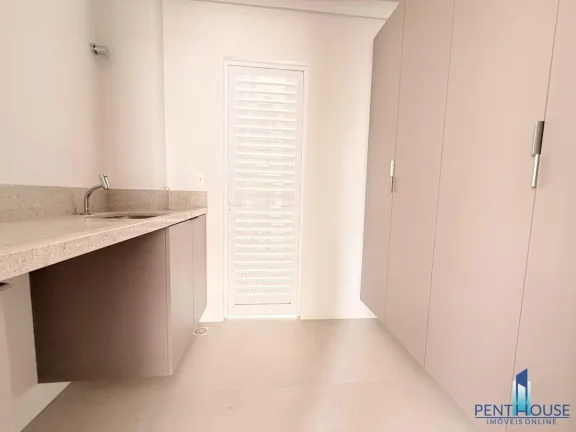 Imagem Apartamento Zona Central para Venda em Balneário Camboriú, CENTRO, 3 dormitórios, 3 suítes, 4 banheiros, 3 vagas