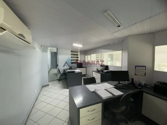 Imagem Salão comercial para alugar no centro de Tijucas