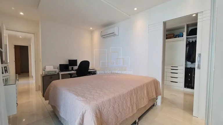 Imagem Apartamento com 4 quartos duas suítes ao lado do Extraplus e a 50 metros do mar