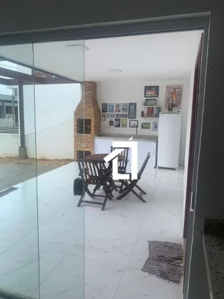 Imagem Casa Condomínio Fechado | 3 Quartos com Piscina Privativa – 150m² – Acquaville