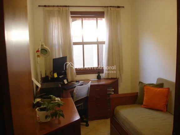 Imagem Casa à venda no Condomínio Terras do Caribe, em Valinhos, com 3 dormitórios, sendo 1 suíte. A re...